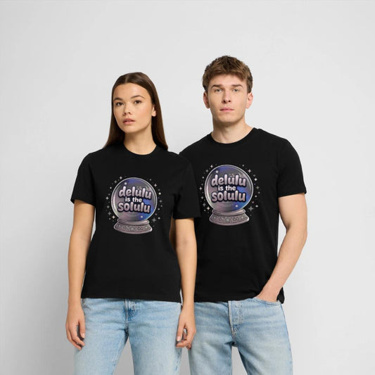Damen trägt Delulu Is The Solulu T-Shirt nachhaltiges Unisex Shirt mit Spruch